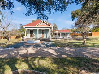 980 Old Boerne, Bulverde, TX 78163