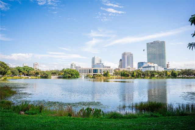 250 MIRROR LAKE DRIVE N, St Petersburg, FL 33701