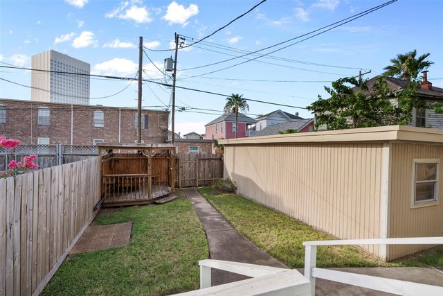 1820 Winnie Street, Galveston, TX 77550