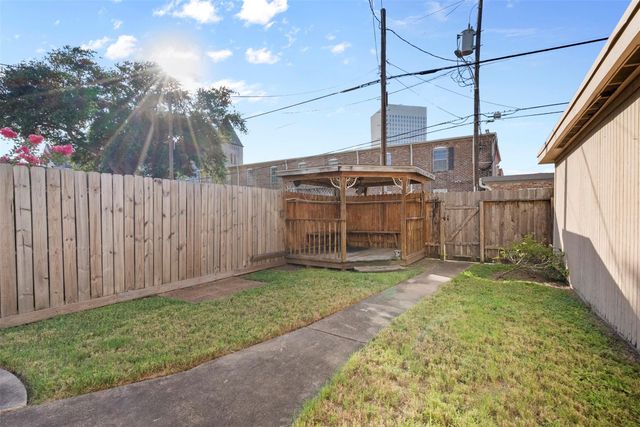 1820 Winnie Street, Galveston, TX 77550