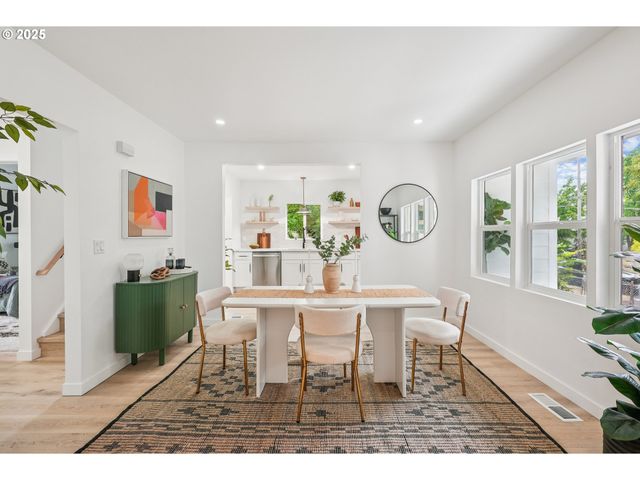 6205 Ne GARFIELD Ave, Portland, OR 97211