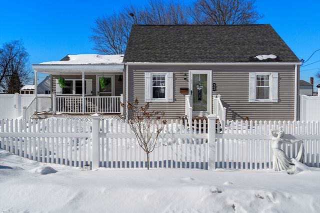 32 Packard Road, Stoughton, MA 02072