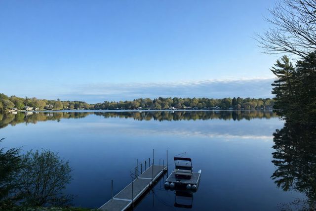 271 Pond View Drive, Hampstead, NH 03826