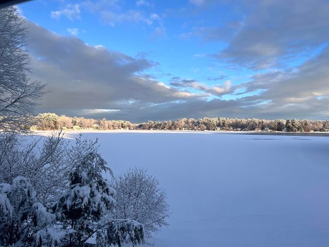 271 Pond View Drive, Hampstead, NH 03826