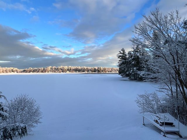 271 Pond View Drive, Hampstead, NH 03826