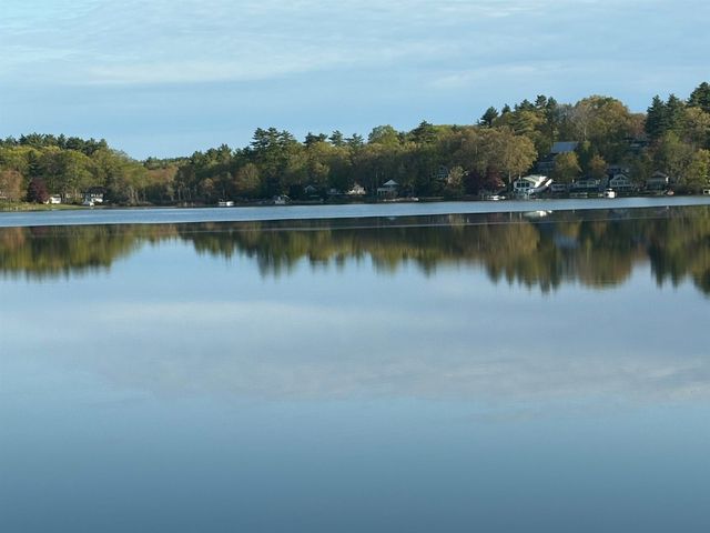 271 Pond View Drive, Hampstead, NH 03826