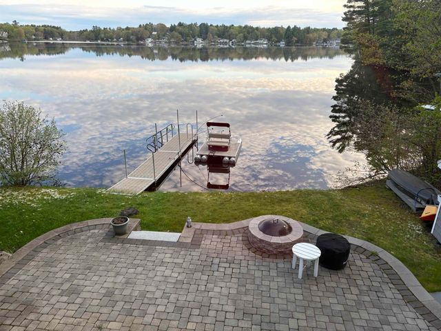 271 Pond View Drive, Hampstead, NH 03826