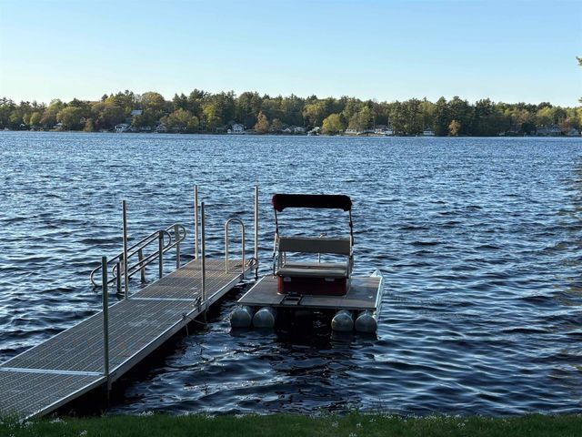 271 Pond View Drive, Hampstead, NH 03826