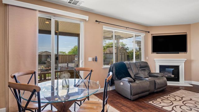 3862 Clay Bank Rd, Fairfield, CA 94533