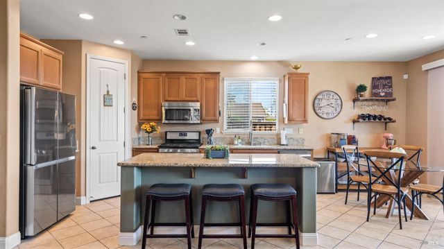 3862 Clay Bank Rd, Fairfield, CA 94533