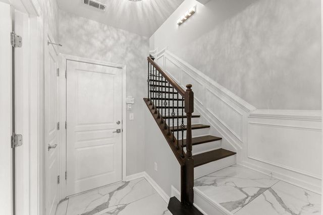 2876 Overlook NE Way, Atlanta, GA 30324