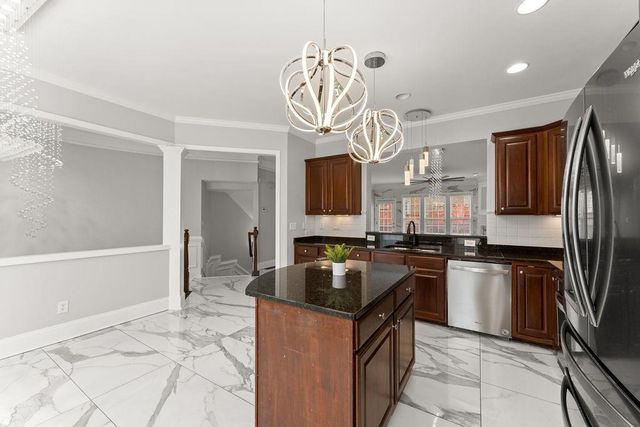 2876 Overlook NE Way, Atlanta, GA 30324