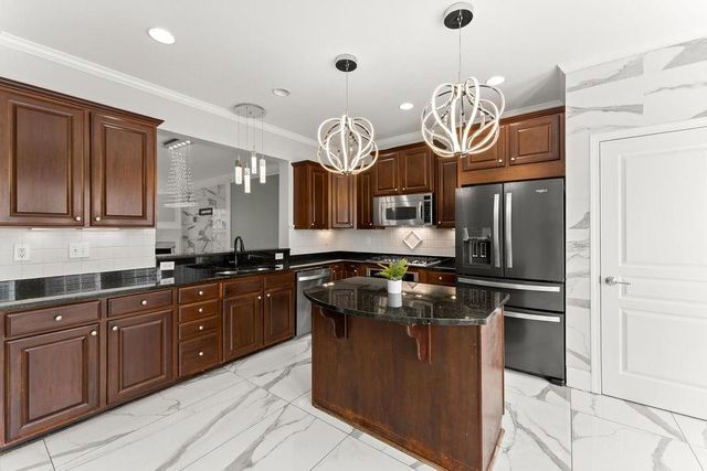 2876 Overlook NE Way, Atlanta, GA 30324