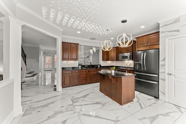 2876 Overlook NE Way, Atlanta, GA 30324