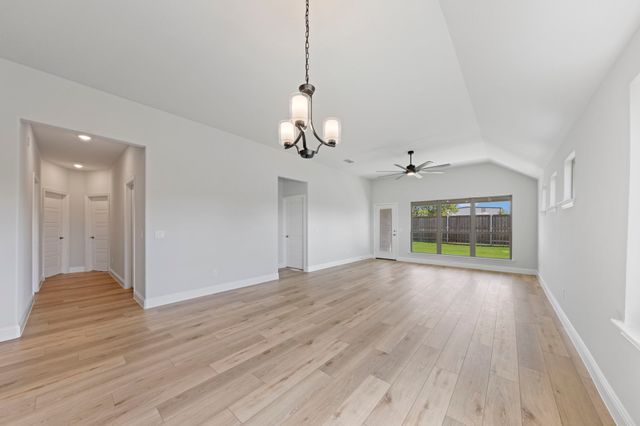 2452 Acacia Road, Cleburne, TX 76033