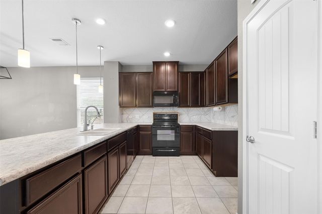 9104 Lonesome Oak Drive, Temple, TX 76502