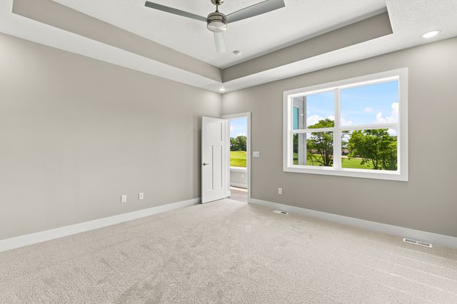 2531 Bos Landen Drive, Pella, IA 50219