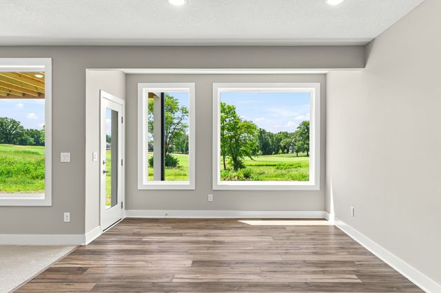 2531 Bos Landen Drive, Pella, IA 50219