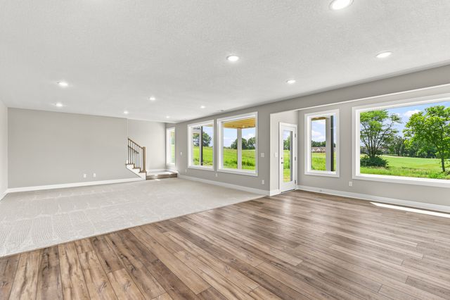 2531 Bos Landen Drive, Pella, IA 50219