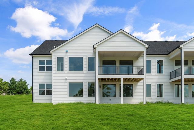 2531 Bos Landen Drive, Pella, IA 50219