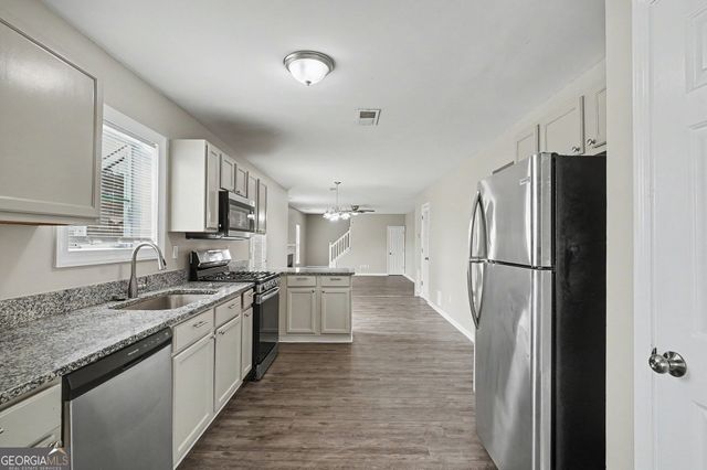2909 Crabapple Circle SE, Conyers, GA 30013