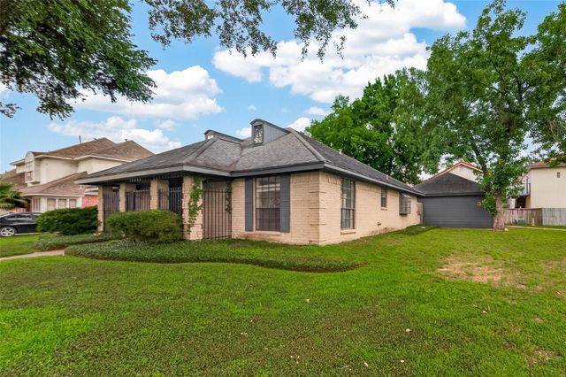 12835 Woodlite Lane, Houston, TX 77015