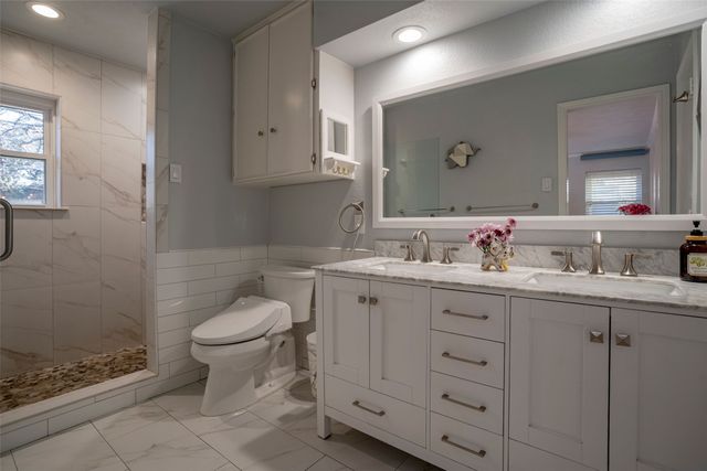 827 Teakwood Place, Richardson, TX 75080