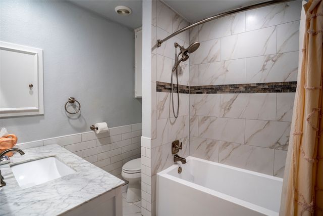 827 Teakwood Place, Richardson, TX 75080