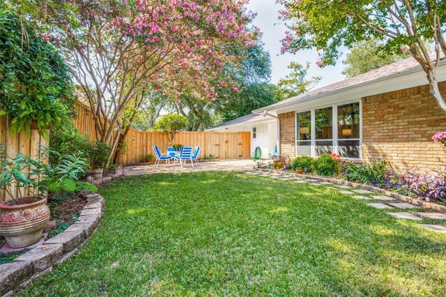 827 Teakwood Place, Richardson, TX 75080