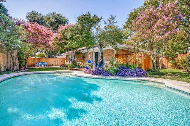 827 Teakwood Place, Richardson, TX 75080