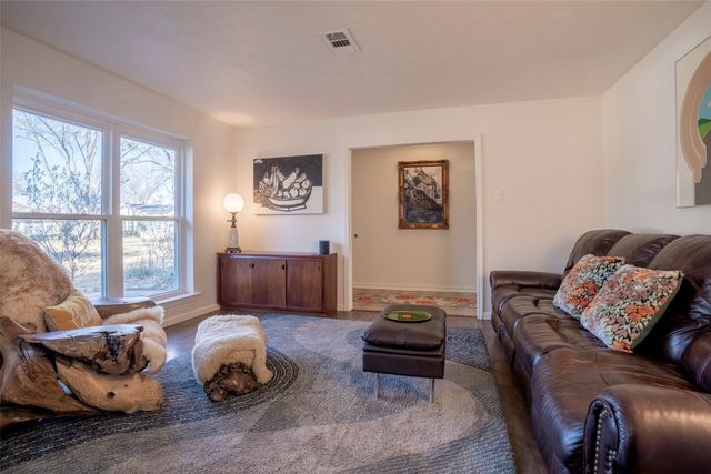 827 Teakwood Place, Richardson, TX 75080