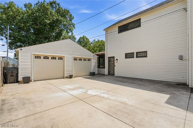105 Ridgewood Drive, Boardman, OH 44512