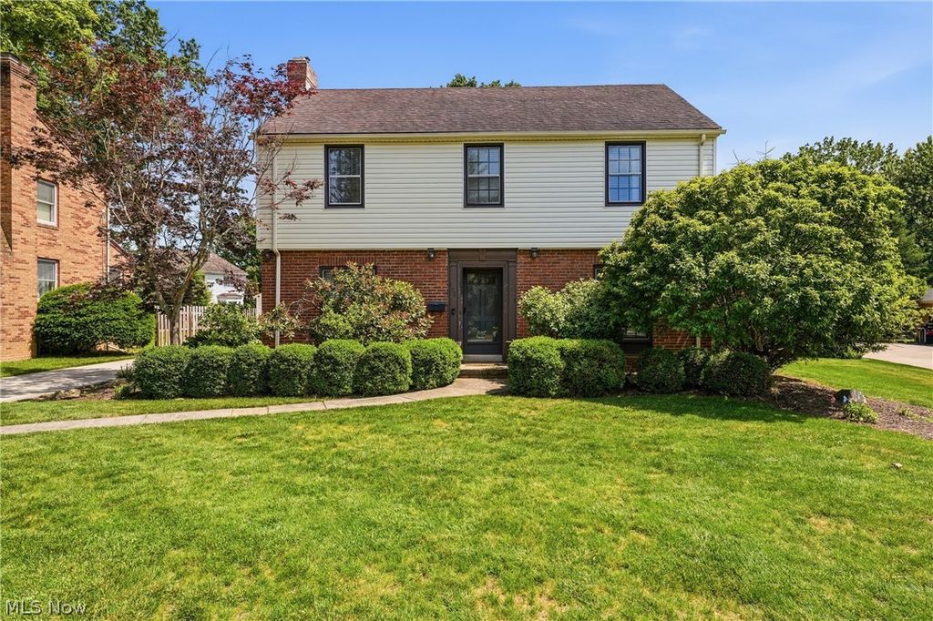 105 Ridgewood Drive, Boardman, OH 44512