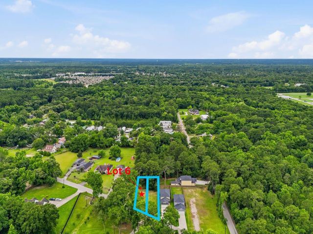 724 Old Magnolia Road, Conroe, TX 77304