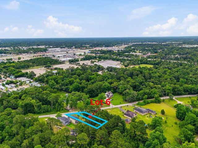 724 Old Magnolia Road, Conroe, TX 77304