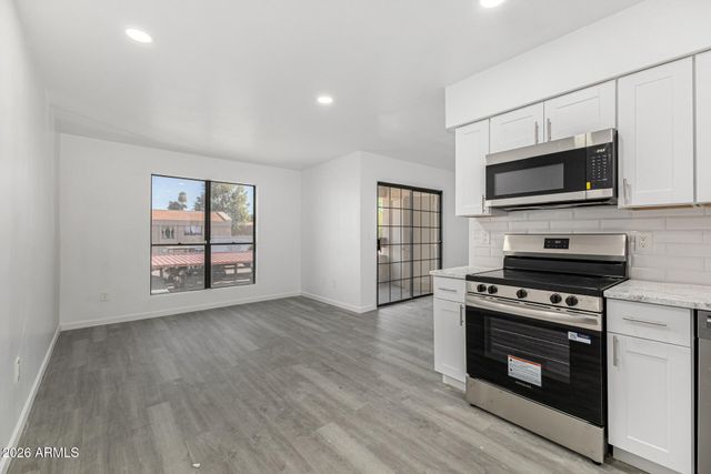 3131 W COCHISE Drive 229, Phoenix, AZ 85051