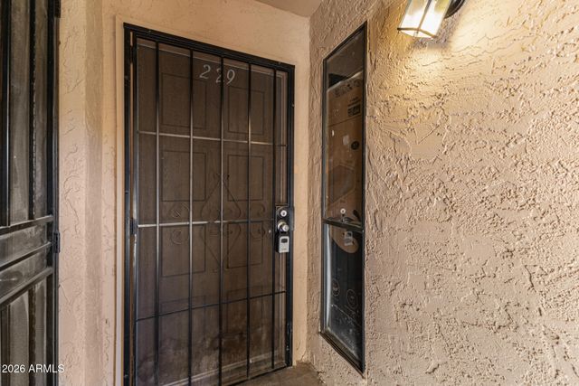 3131 W COCHISE Drive 229, Phoenix, AZ 85051