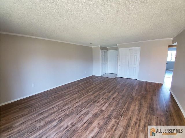 1606 Edison Glen Terrace, Edison, NJ 08837