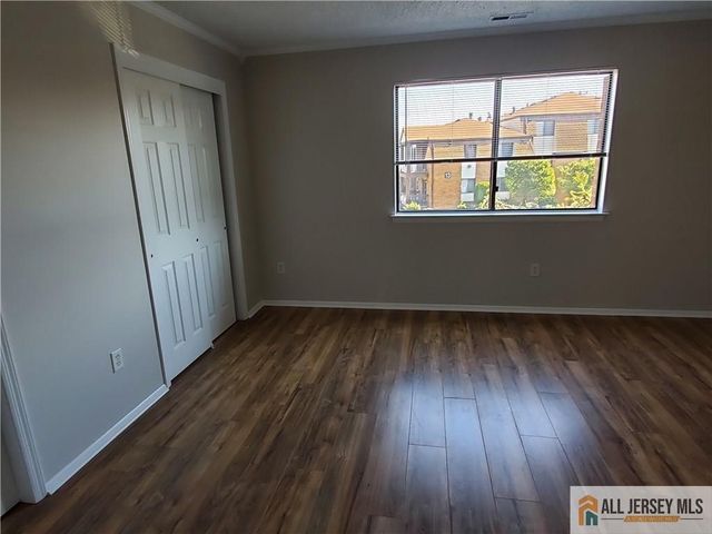 1606 Edison Glen Terrace, Edison, NJ 08837