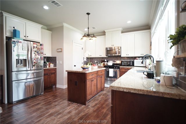 4283 Rock Bend Drive, College Station, TX 77845