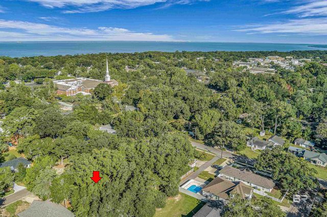 357 Azalea Street, Fairhope, AL 36532