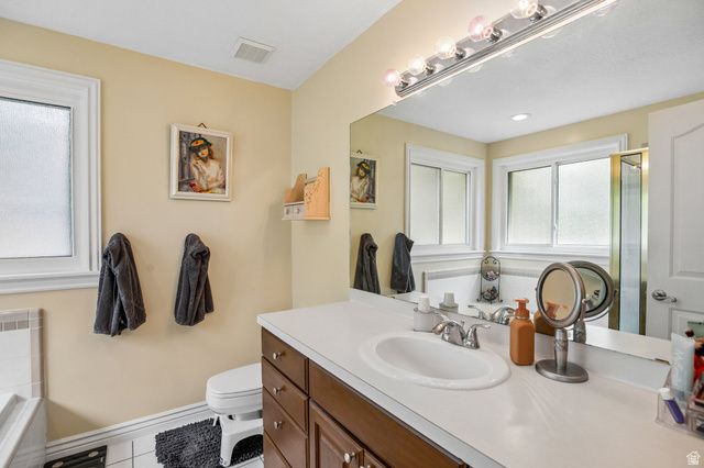 2764 E 25 S, Layton, UT 84040