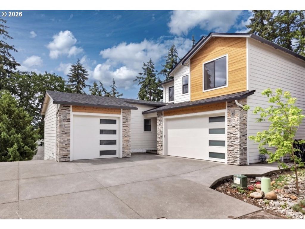 10711 Se 13TH Cir, Vancouver, WA 98664