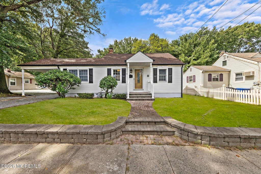 77 Pacific Avenue, Middletown, NJ 07748