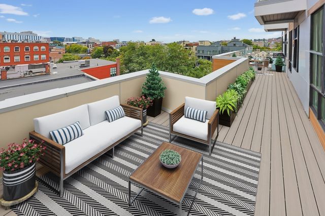 20 W 5th St 5D, Boston, MA 02127