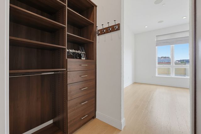 20 W 5th St 5D, Boston, MA 02127