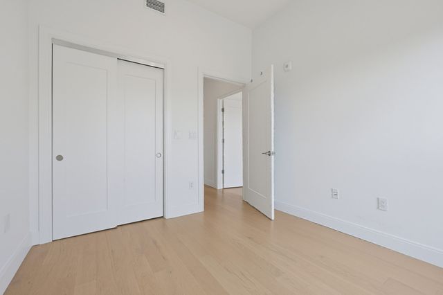 20 W 5th St 5D, Boston, MA 02127