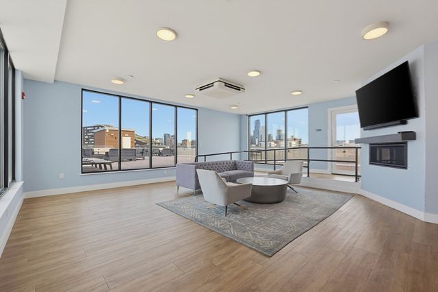 20 W 5th St 5D, Boston, MA 02127