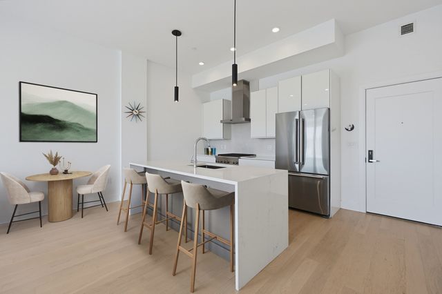 20 W 5th St 5D, Boston, MA 02127
