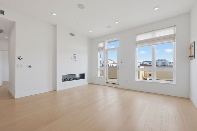 20 W 5th St 5D, Boston, MA 02127